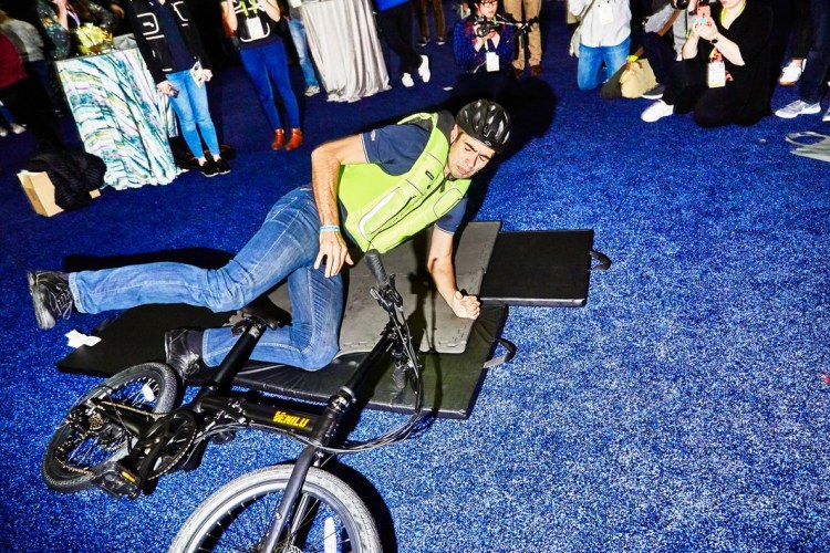 看了CES上这些奇怪的发明，我脑洞都不够用了