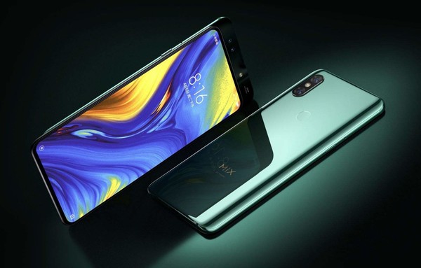 小米MIX 3终极暴力测试 能扛住刀刮、火烧和折弯吗