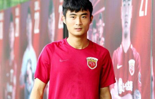 足球报:除了武磊加盟西班牙人,上港高海生将加