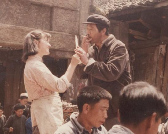王安忆如何撕开张贤亮、高晓声的苦难真相?之后两作家一蹶不振
