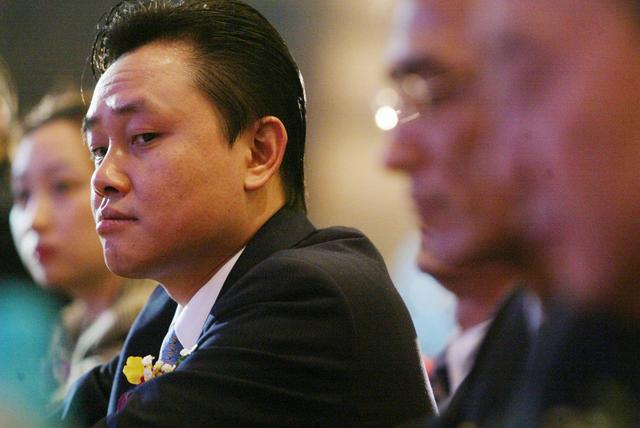 出狱概念股：国美系三日涨近20%，近两千门店或是黄光裕最后王牌