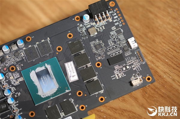 影驰GTX 1660 Ti骁将拆解图赏