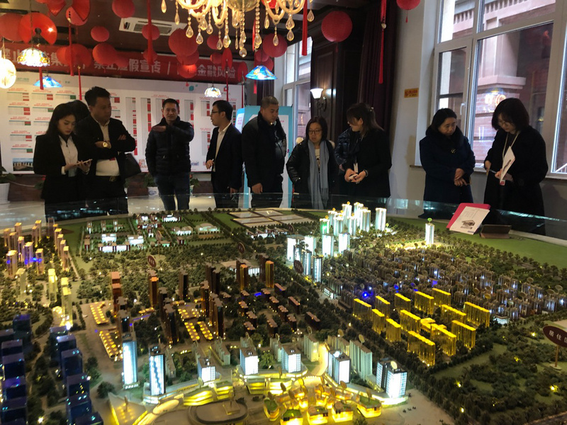 燕郊房价每平上调2000元，有人抢着买 销售:没想到有这么多人