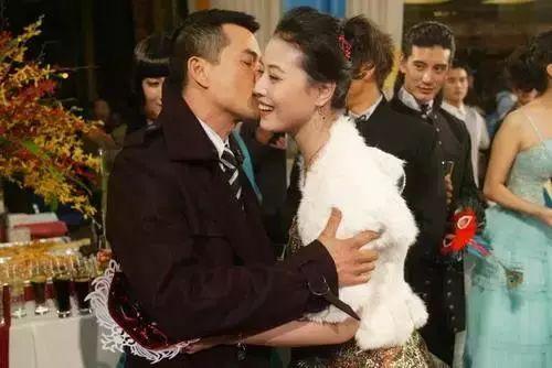 金庸曾说过:“早知道是她演周芷若,我就改结局了”