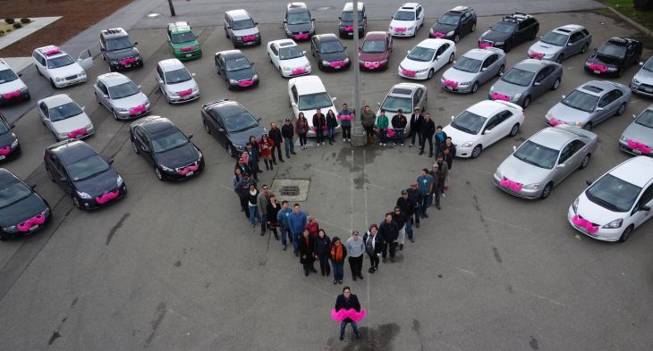 去年亏了9亿美元，“打车第一股” Lyft 要上市了