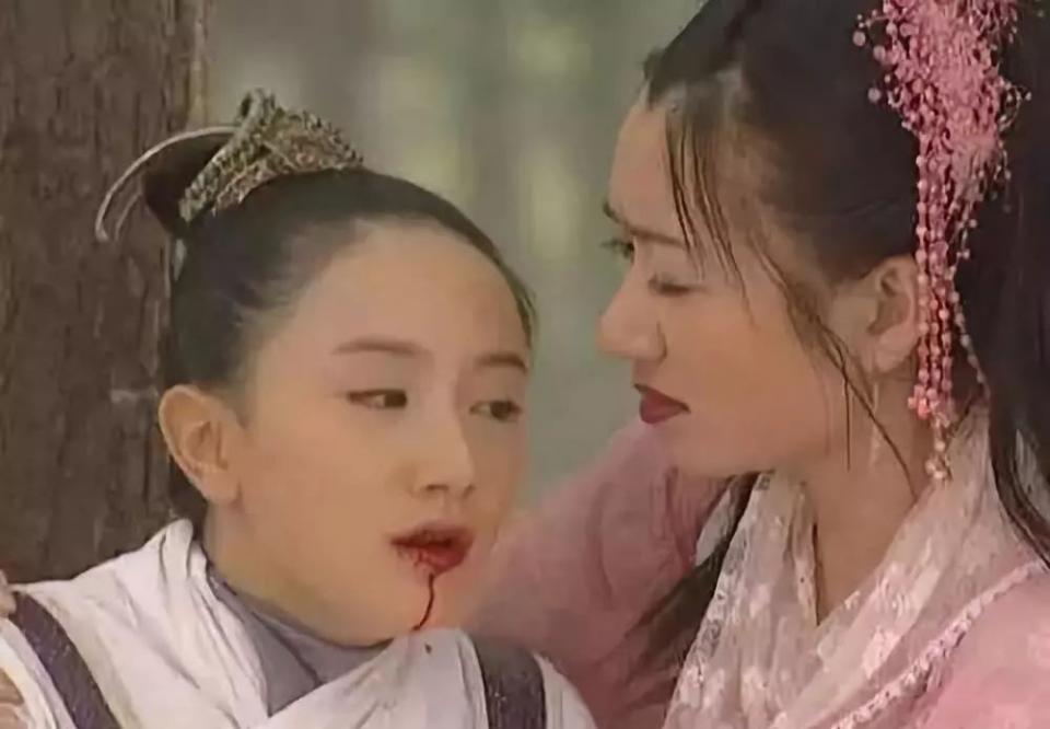 点个痣都上热搜，她不愧是黄轩唯一承认的女友