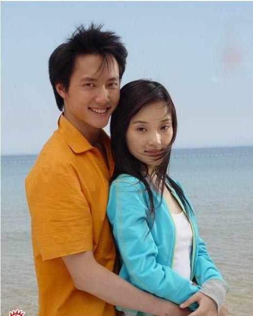 《宫》私藏花絮照:杨幂发际线8年前就贼高,何晟铭颜值校草级!