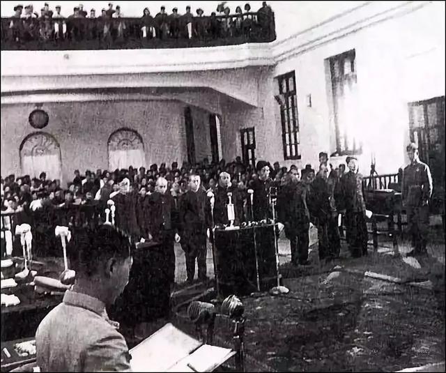 楚云飞的晋绥军抗战后竟收编日军打内战？说好的投降遣返呢！