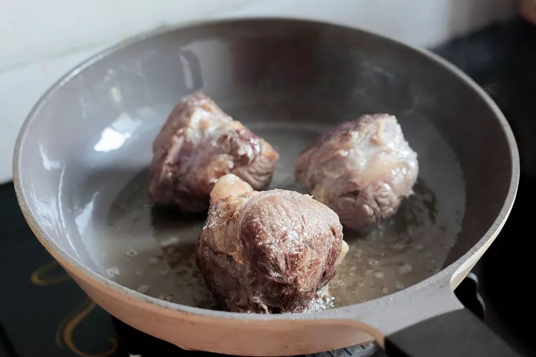 卤牛肉不入味？这一招你肯定没想到！