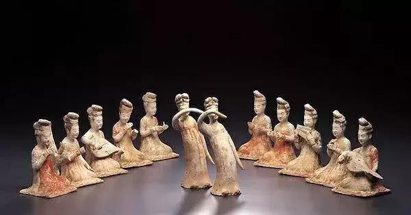 是仙服,不是汉服?汉服圈!谁给你们的勇气定义传统服饰!