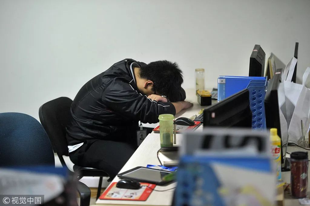 勤奋劳动，不等于“自愿被996”