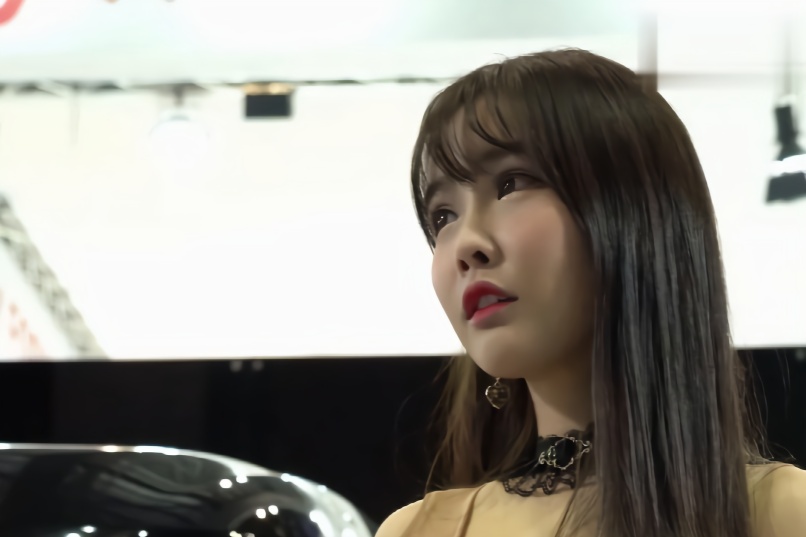 韩国美女:车展总是出漂亮小姐姐的地方,来看看这位
