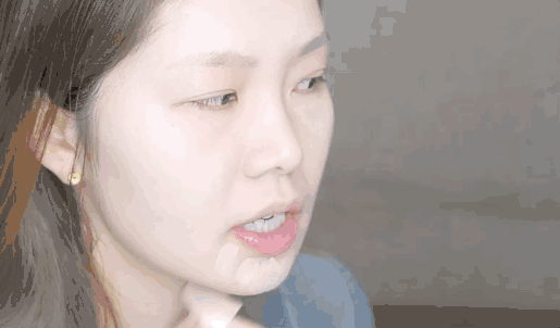 泫雅最新旅行照挑战性感极限？“性感小马儿”称号不是浪得虚名