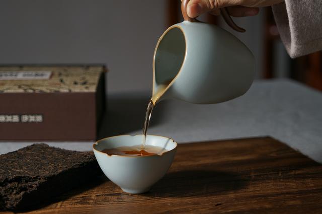 选购汝窑茶具的8个注意事项，看完不上当！