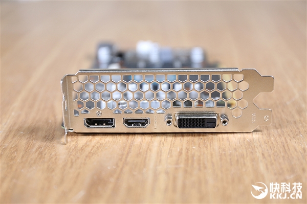 铭瑄终结者GTX 1660显卡图赏：做工、散热全面升级