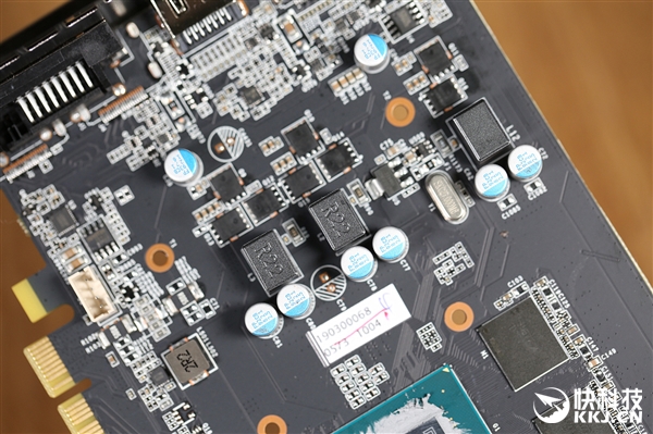 设计眼前一亮！影驰GTX 1650显卡拆解图赏