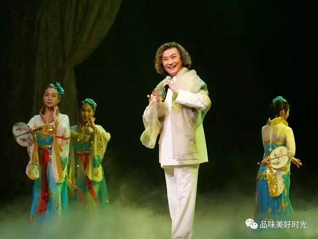 梅韵俊风 “吴氏青衣”神清骨俊 —— 记艺术大家吴汝俊的人生之梦