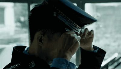 这部剧，怎么个个看着都像坏人