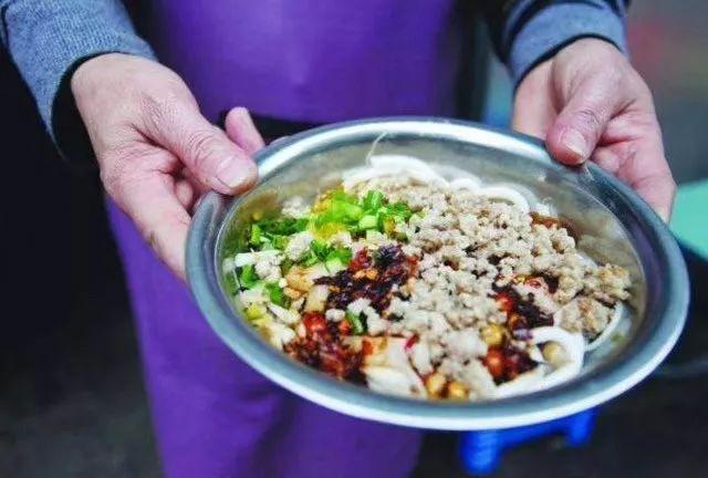 贵阳人心里的素粉,又酸又馊就是地道的味道