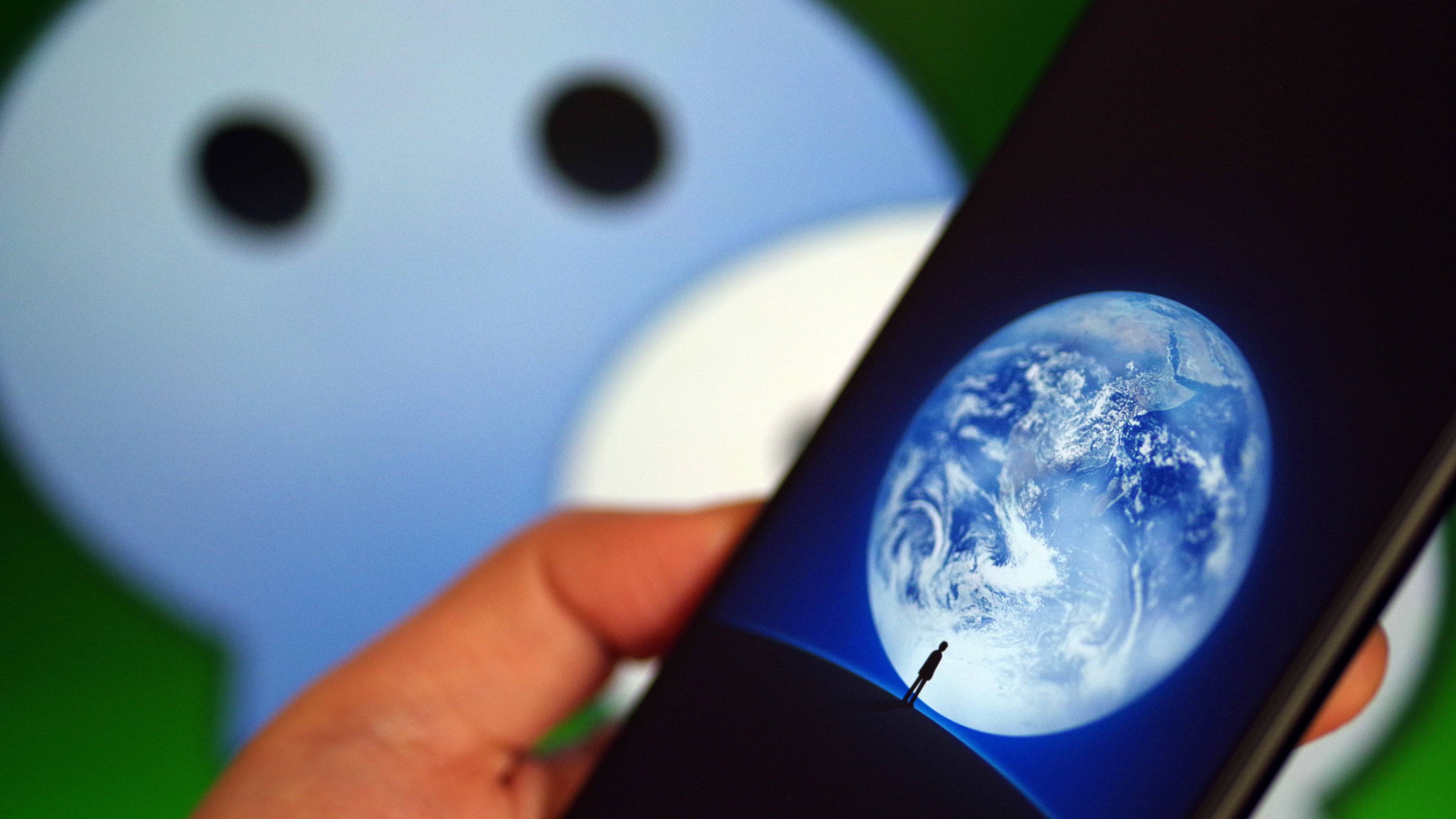 【虎嗅早报】微信朋友圈终于能发15秒视频了；《千与千寻》确认引进中国内地