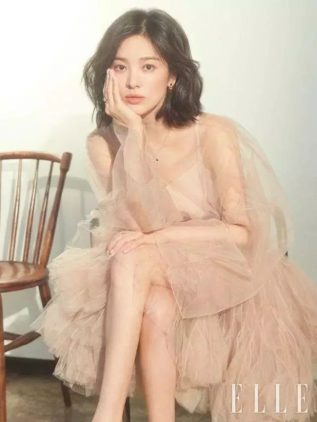 宋慧乔实则是炫富狂魔？爱马仕当菜篮买，衣服没有五位数不上身