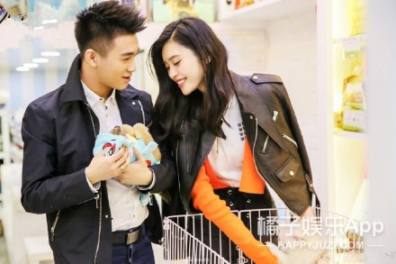 真求婚了？求个婚阵仗都这么大，婚礼当天还了得？