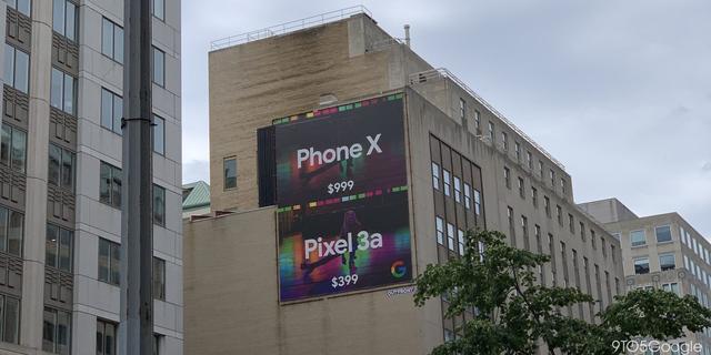 (苹果cms被挂广告)iPhone又被“羞辱”了，谷歌把广告挂到了苹果店门口