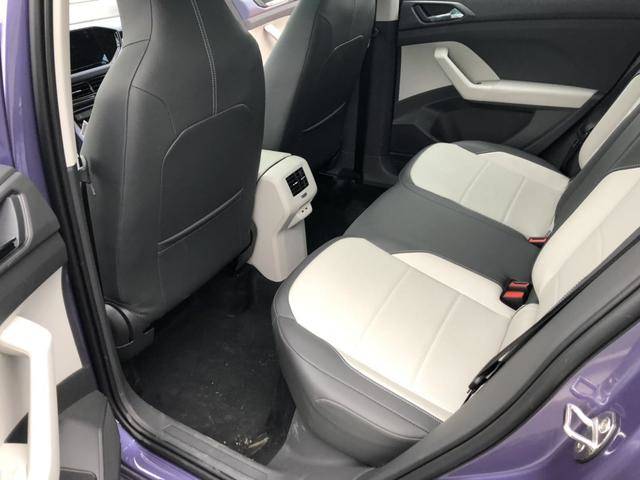 T-Cross后生可畏,2651mm 超长轴距,XRV力不从心