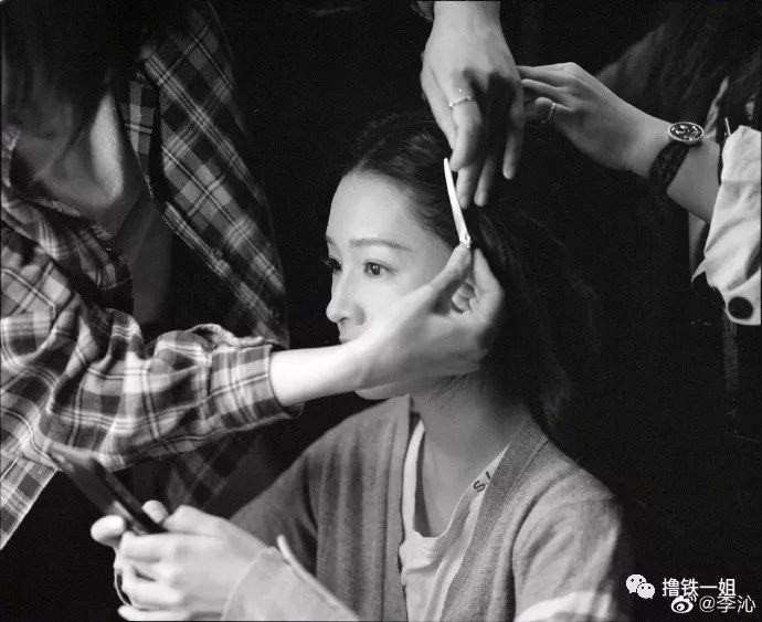 乔欣杨洋恋情再添锤，前任李沁发博暗示，但她一张嘴就输给乔欣了