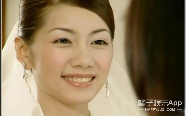 还记得《薰衣草》里季晴川的前女友吗？她现在长这样！