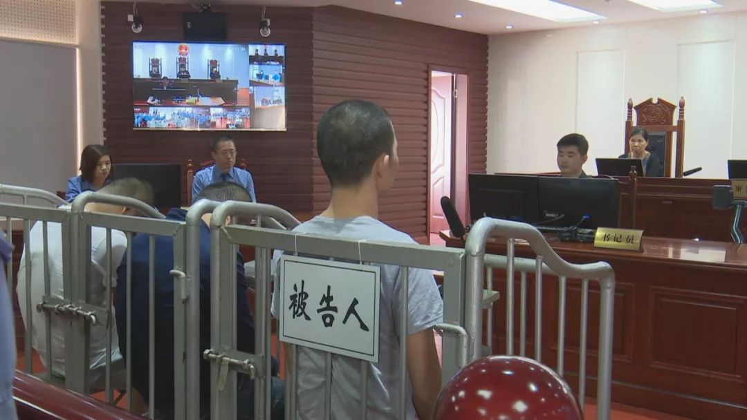 【石峰扫黑除恶进行时】撕胯,扇耳光,坐坟堆.这个恶