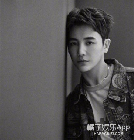 全网唯一一个追星男艺人被骂爱蹭热度了？