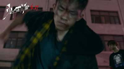 电影《少年的你》小北版预告 “又脏又痞”的易烊千玺上线_20190529103506