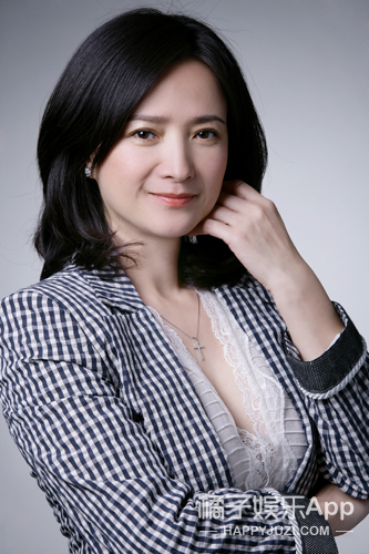 还记得演遍四大名著的古装女神吗？她长得真的好绝啊！