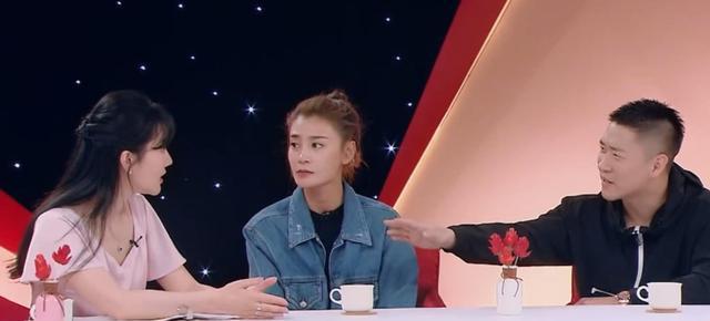 心疼！女星为了他与公司解约，生女后复出艰难，结婚一年就离婚