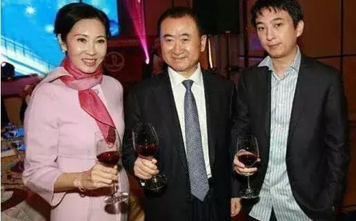 王思聪孙喆一张康阳,富二代为毛集体C位出道?