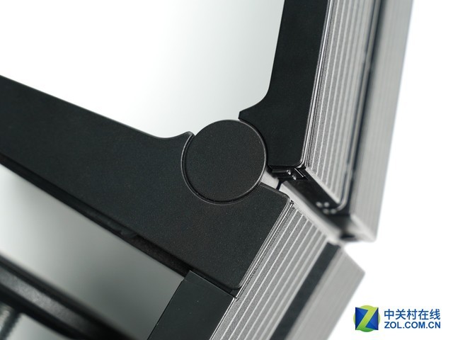 真极简折叠显示器 三星S32R750UEC显示器评测
