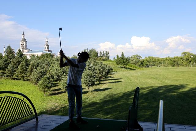 哈尔滨伏尔加庄园夏日风情,异国情调中的清凉假期