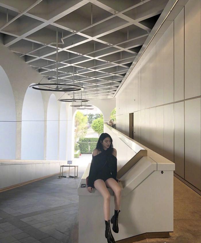 娱乐圈性感星二代粉墨登场，新生代女神到底花落谁家？