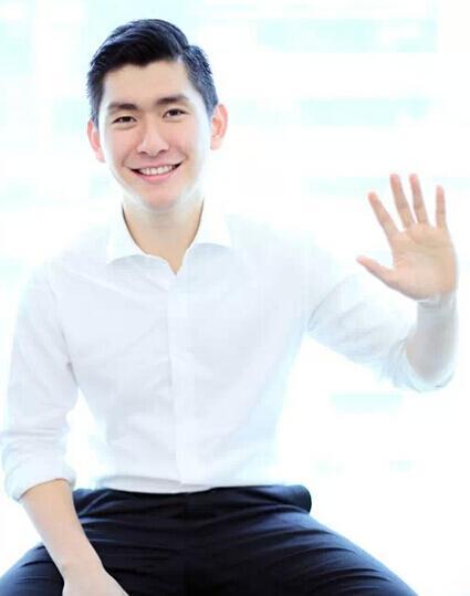 “最幸运”90后富豪 父母岳父都是百亿富豪 他坐飞机却只坐二等舱