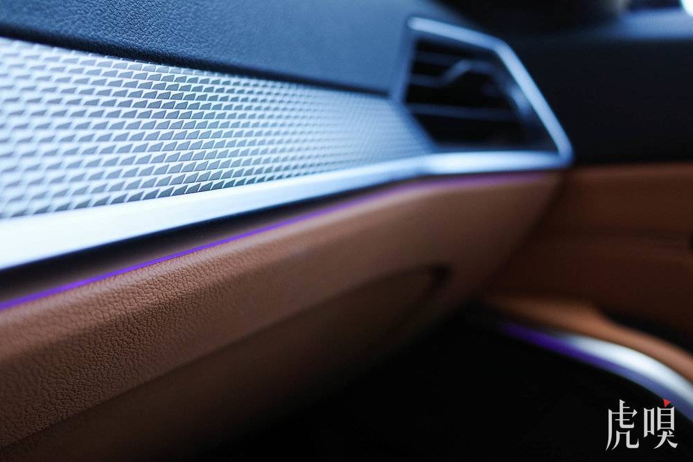 沸腾了 44 年，新 3 系想静静