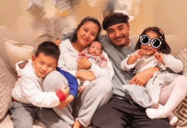 33岁何洁自曝婚姻观：可以与前夫和平相处，在场嘉宾表示不可思议