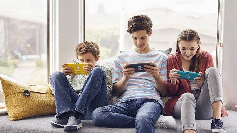 Switch 新款发布，更轻更小更便宜