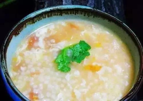 夏天吃小米,养胃又安眠!小米粥的7种新吃法,营养翻倍好吸收