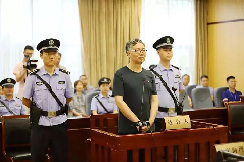 “提前退休”前一年刚开始瘋狂贪财的厅官