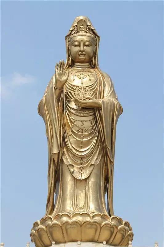 过去成佛 号正法明如来 现在示现 观世音菩萨