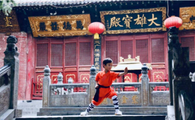 乐嘉送女儿上少林是怎么回事 魔鬼式教育引热议