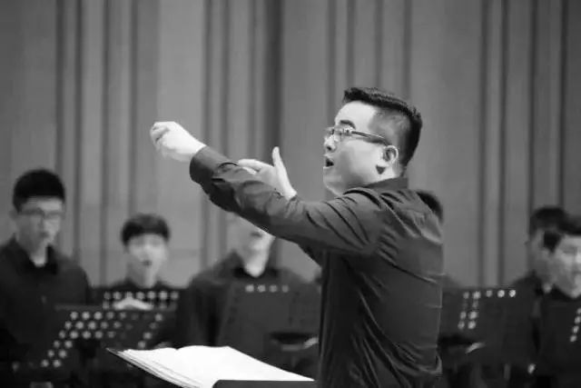 厦门六中老师临终朋友圈曝光：28岁，离死亡有多远？