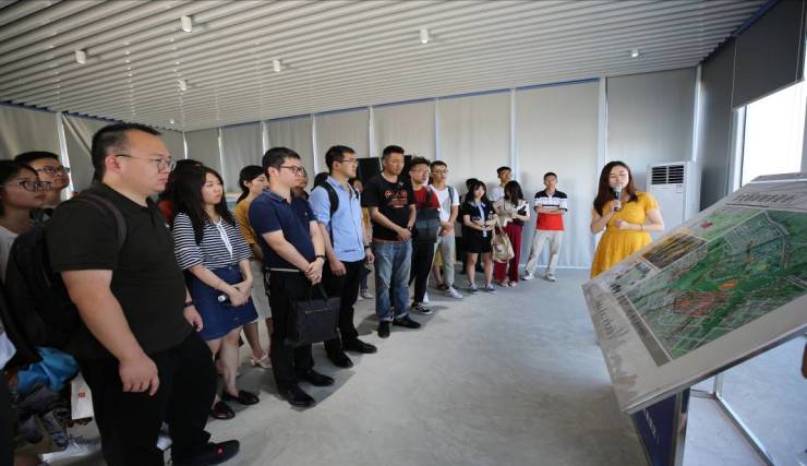 成都经开区开展“六个一”活动上好选调生入职第一课纪实 sunbet官网下载