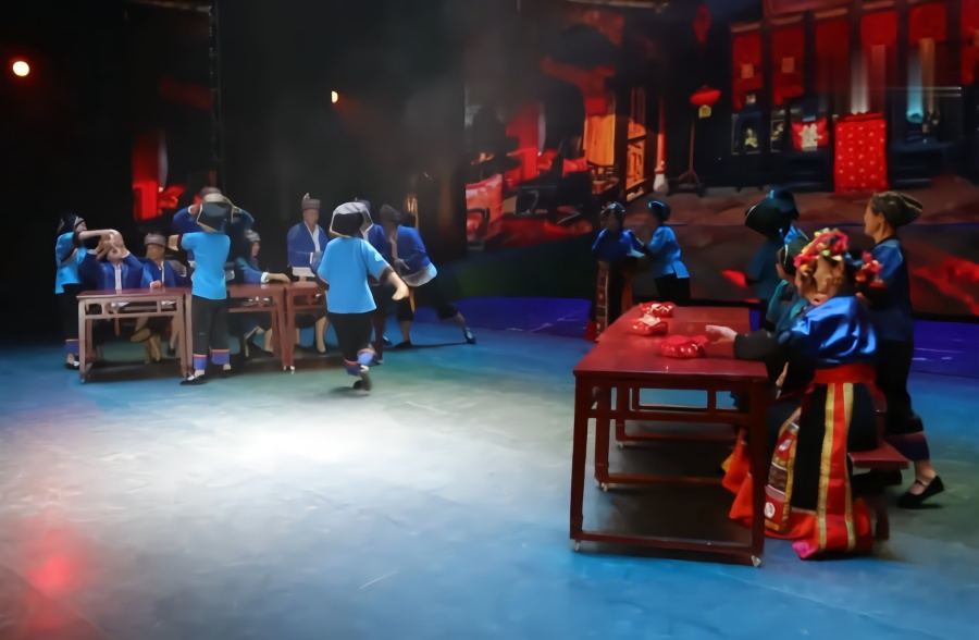 情景剧《客姑妹》首演欢庆瑶族盘王节